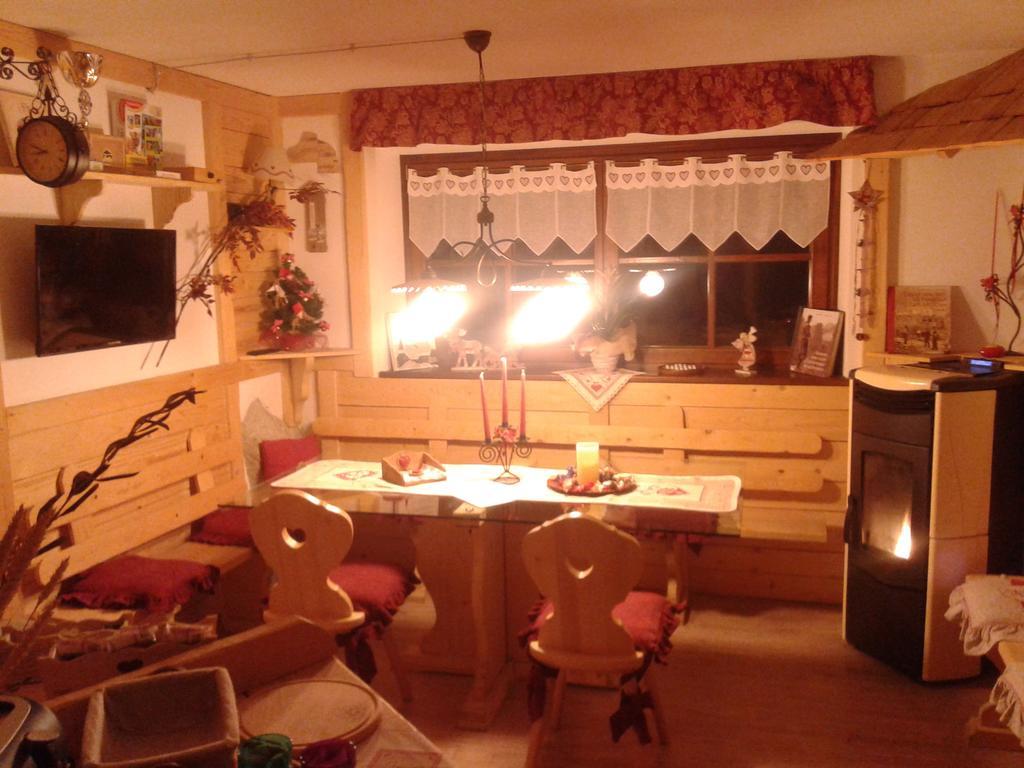 Maso Pin Bed & Breakfast มาดอนนาดีกัมปิโญ ภายนอก รูปภาพ