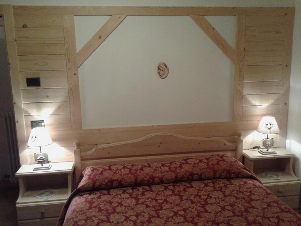 Maso Pin Bed & Breakfast มาดอนนาดีกัมปิโญ ภายนอก รูปภาพ